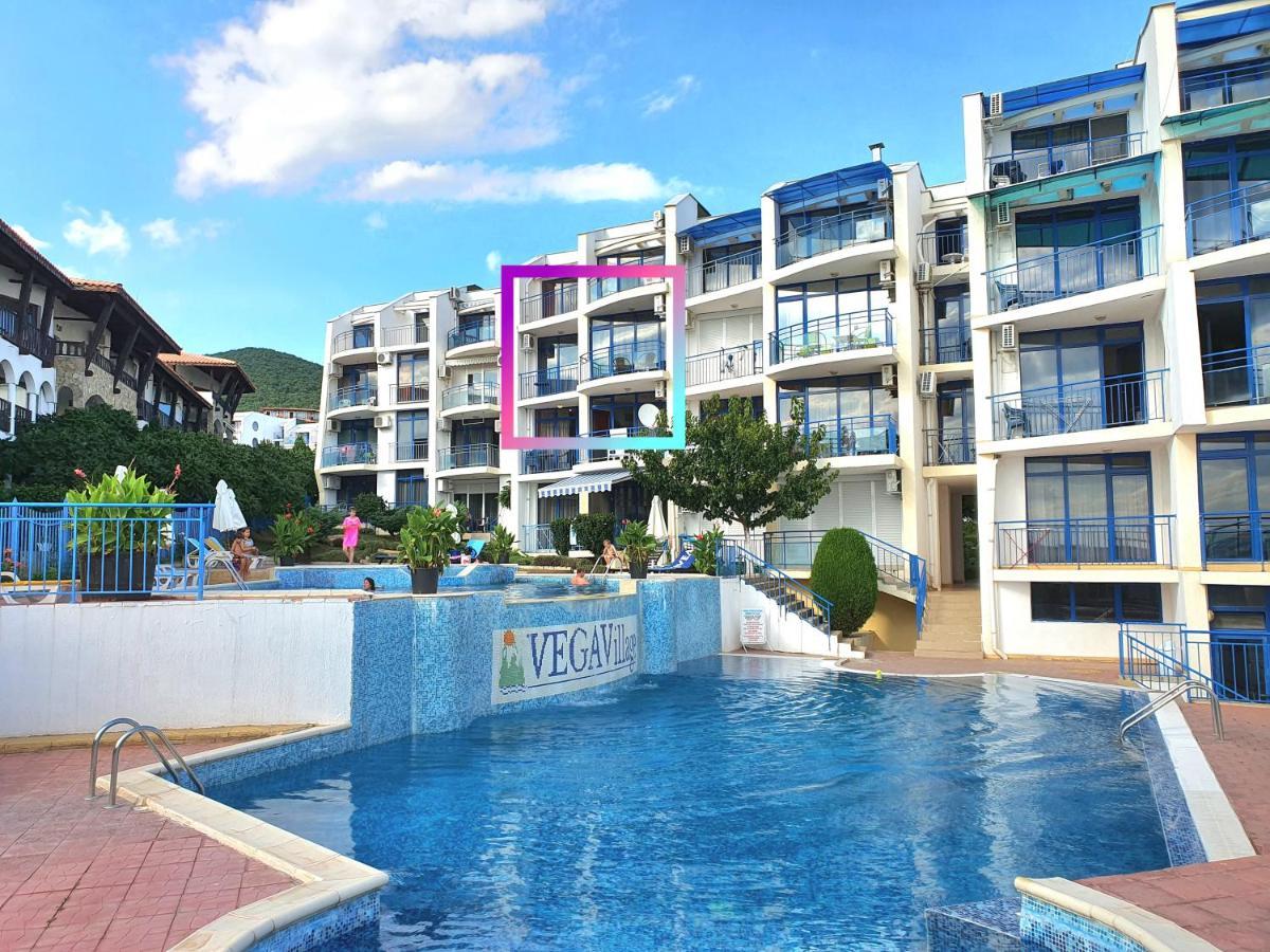 Sveti Vlas Marina Beach Apartment - Vega Village المظهر الخارجي الصورة